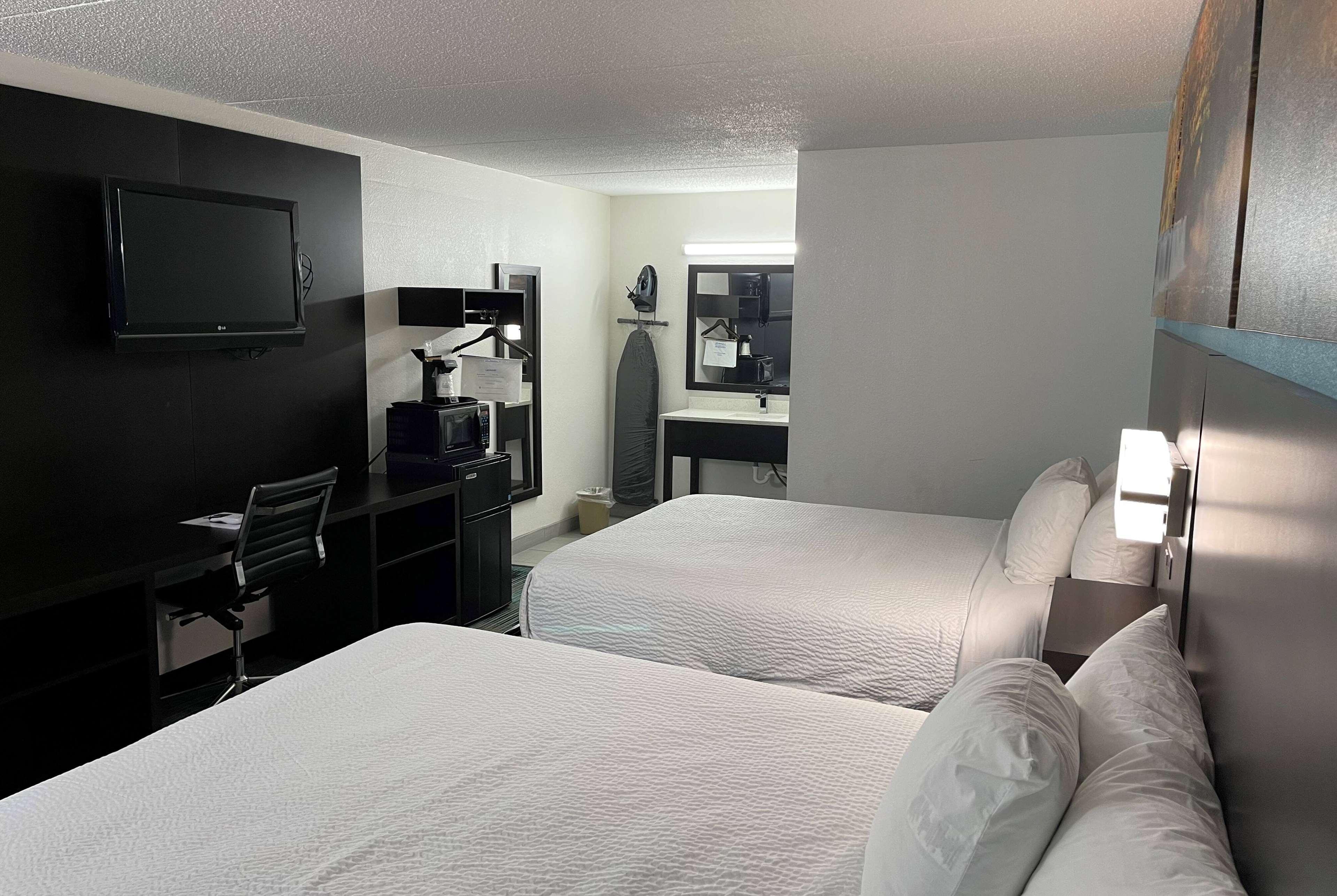 Days Inn By Wyndham Calhoun Ga I-75 And Us-41 المظهر الخارجي الصورة