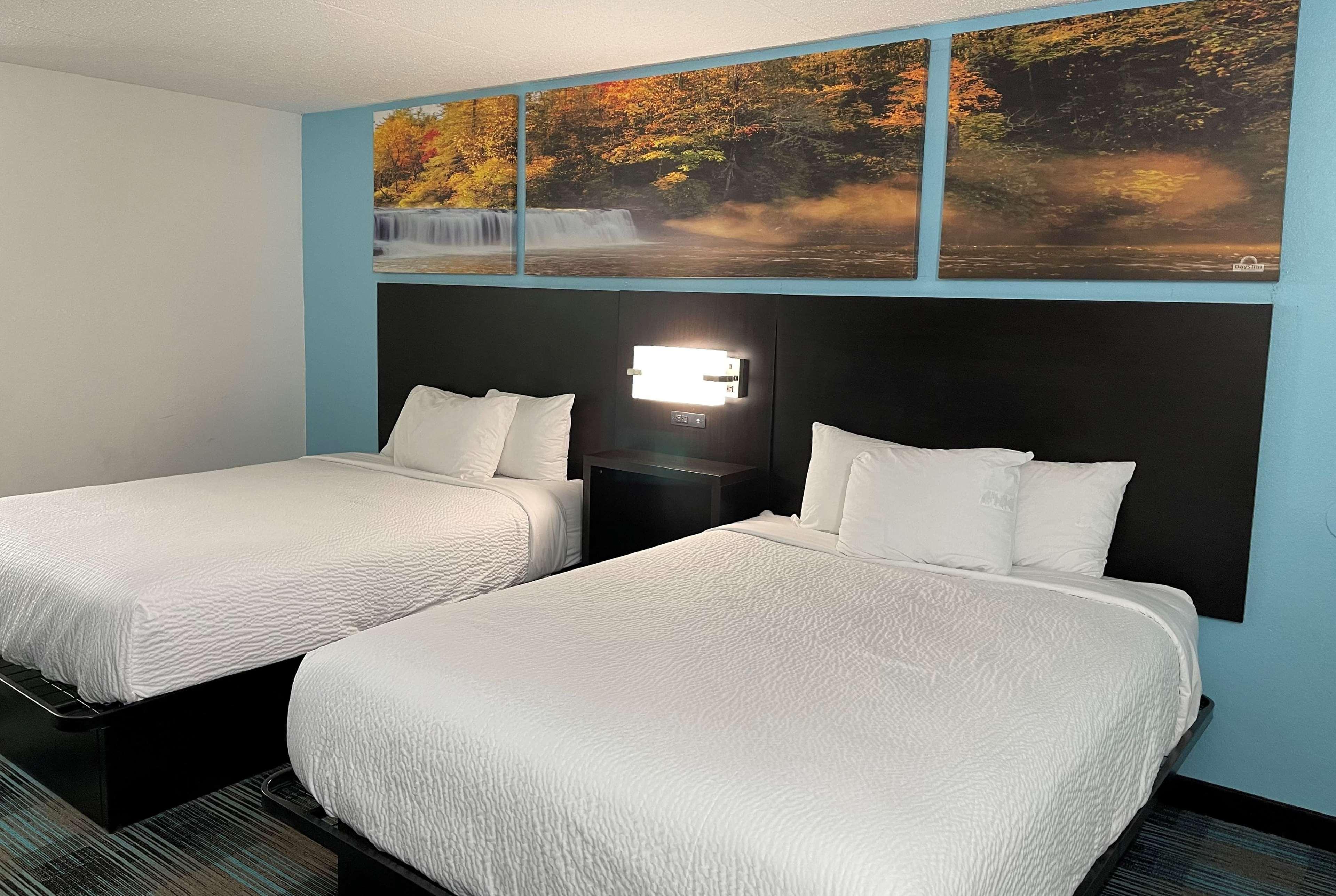 Days Inn By Wyndham Calhoun Ga I-75 And Us-41 المظهر الخارجي الصورة