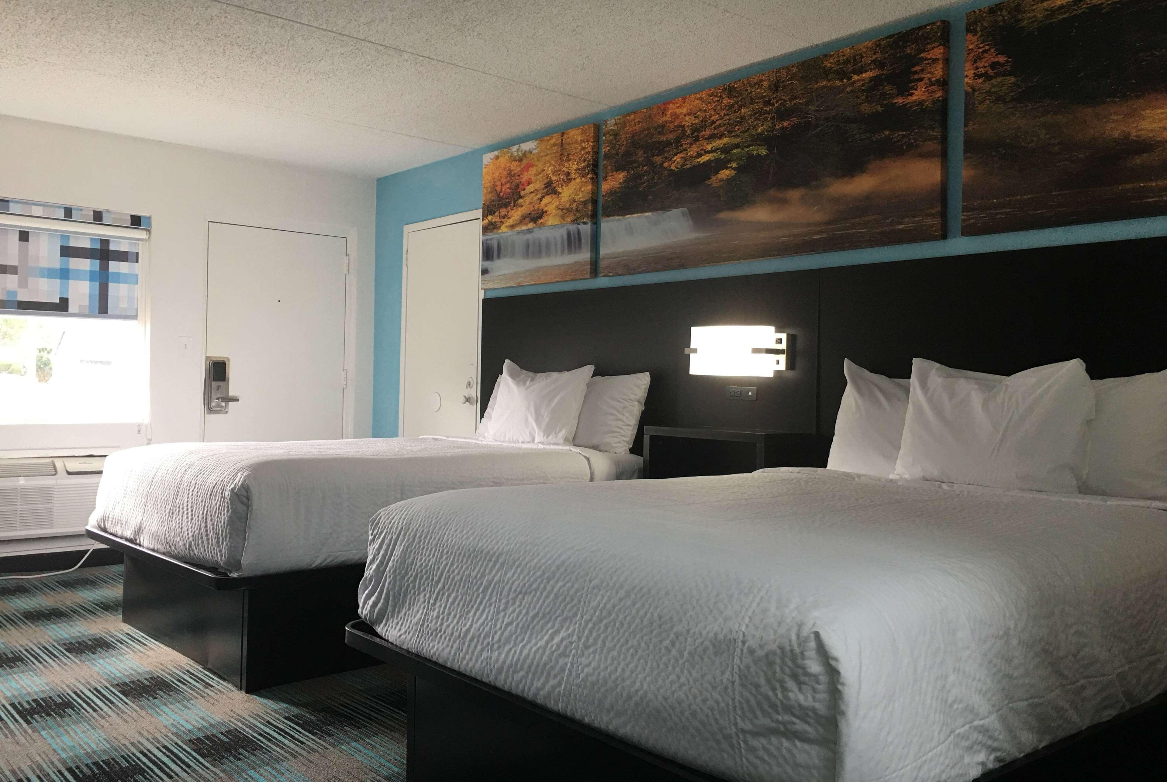 Days Inn By Wyndham Calhoun Ga I-75 And Us-41 المظهر الخارجي الصورة