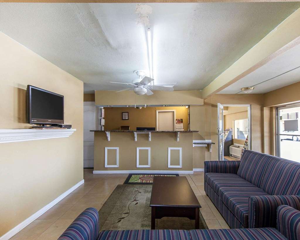 Days Inn By Wyndham Calhoun Ga I-75 And Us-41 المظهر الداخلي الصورة